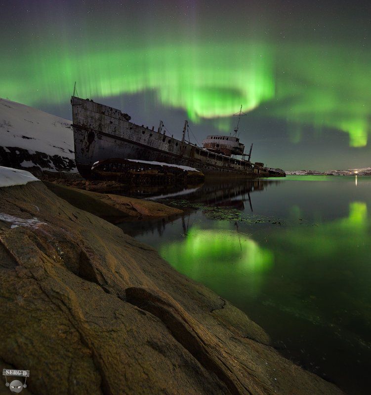 Кладбище кораблей близ г. Полярный, Мурманская областьphoto preview