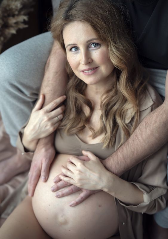 В крепких рукахphoto preview