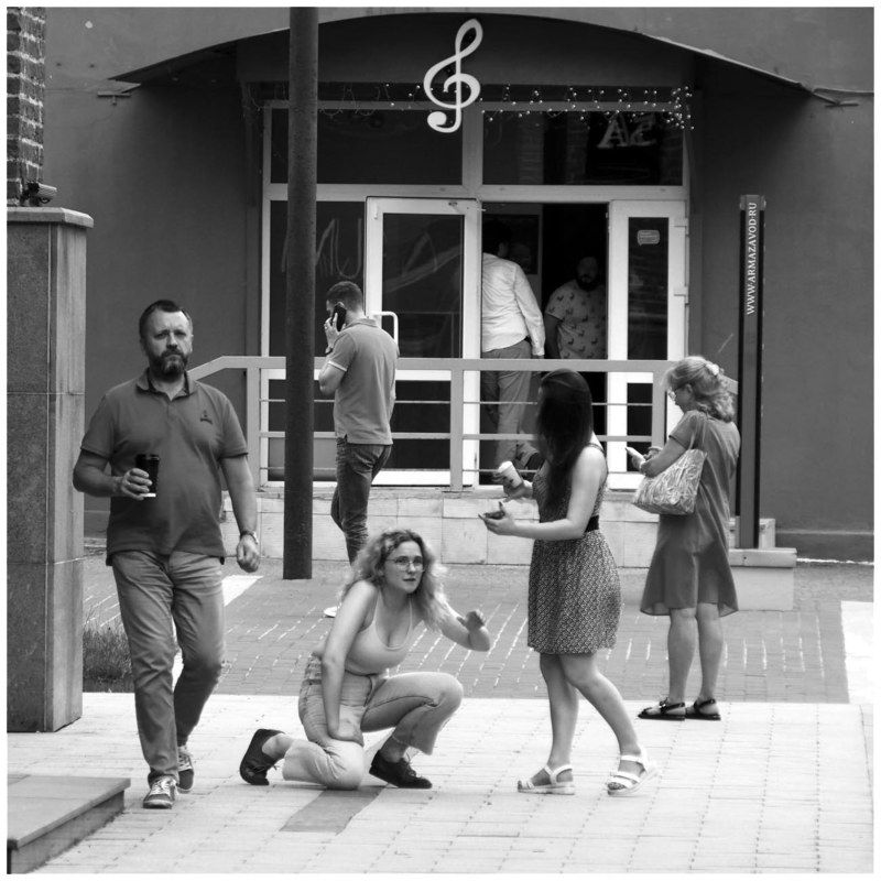 Мимоходом. Незнакомцы.photo preview