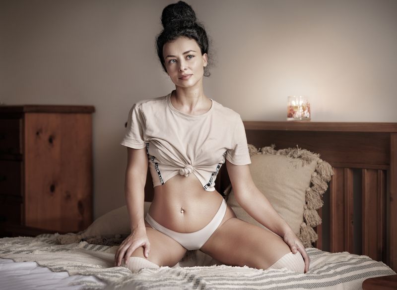 boudoir, erotic, female, portrait, woman, sexy, underwear, brunette, body, legs  Beige Mood фото превью