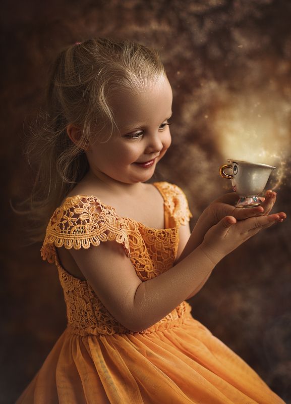 „Denk an Deinen allersehnlichsten Wunsch, sieh in in Deinem inneren Auge und spür ihn in Deinem Herzen.“ (Die Schöne und das Biest)photo preview