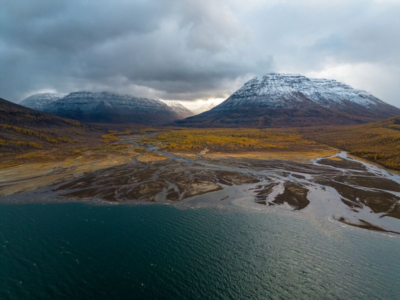 плато путорана, горы, озеро, река, вершины, лиственница, осень Плато Путоранаphoto preview