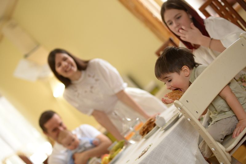 Поедание блинов)photo preview