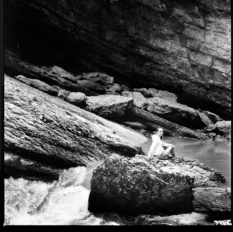 Hasselblad 2000fcw planar 80mm пленка аналог средний формат 120мм Кавказ, братишка. photo preview