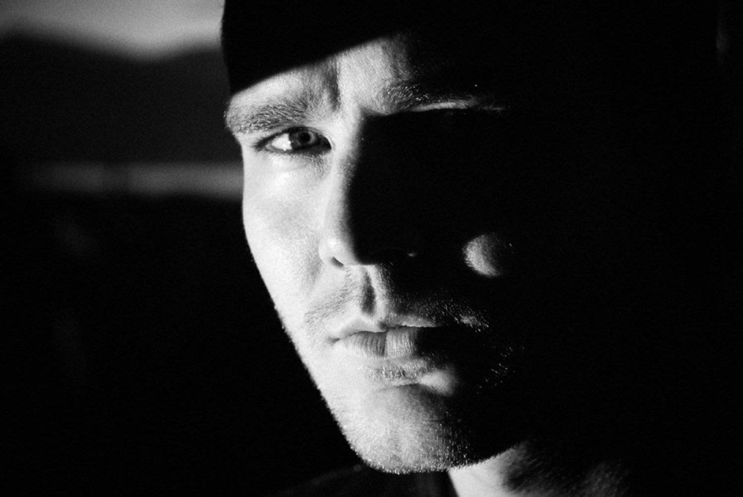 Свет киношных софитов. Автор: Евгений Пугачев. свет,тень,портрет,алексей германов, Евгений Пугачев.