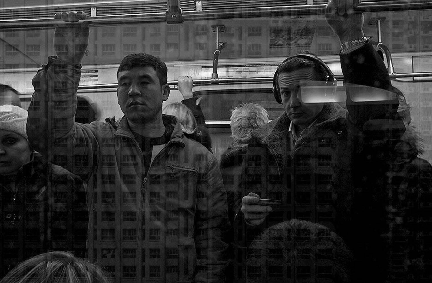 реалити шоу *за стеклом*. Автор: h2o , h2o