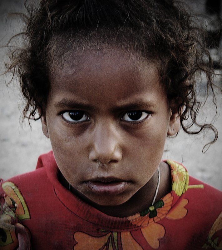 девочка, жара, взгляд, луксор Лица Египта-1photo preview