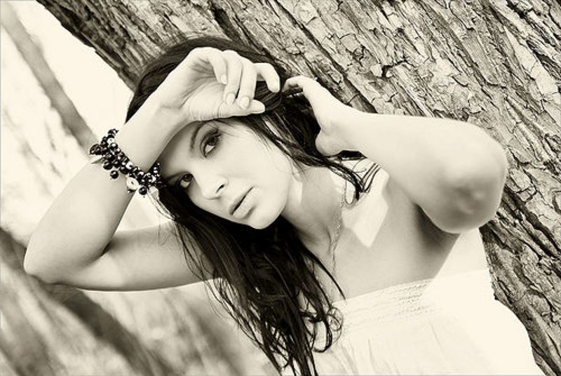 garneta, портрет, девушка, сепия, природа Не с тобойphoto preview