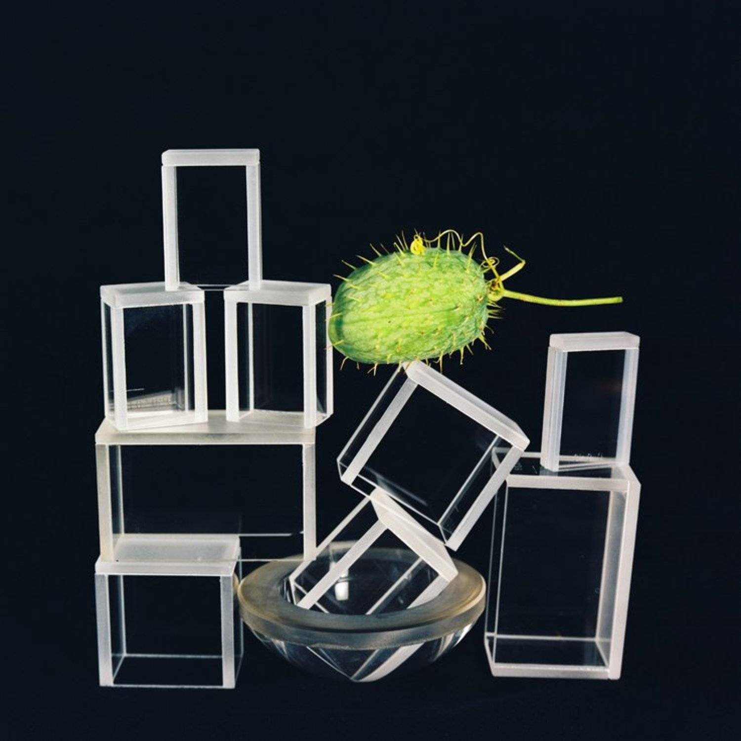 Городской странник.. Автор: Sergey Tarba 6х6,фотоплёнка,негатив, Sergey Tarba