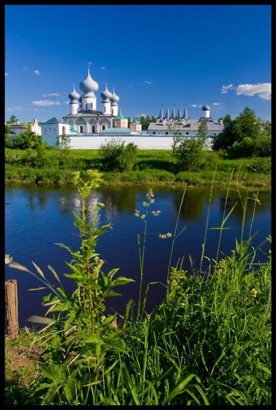 тихвин, монастырь Тихвинский монастырьphoto preview