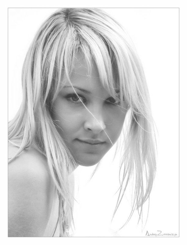 портрет, девушка О чем Ты думаешь?photo preview