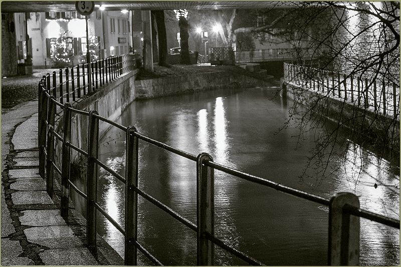 Ледяная гладь каналаphoto preview