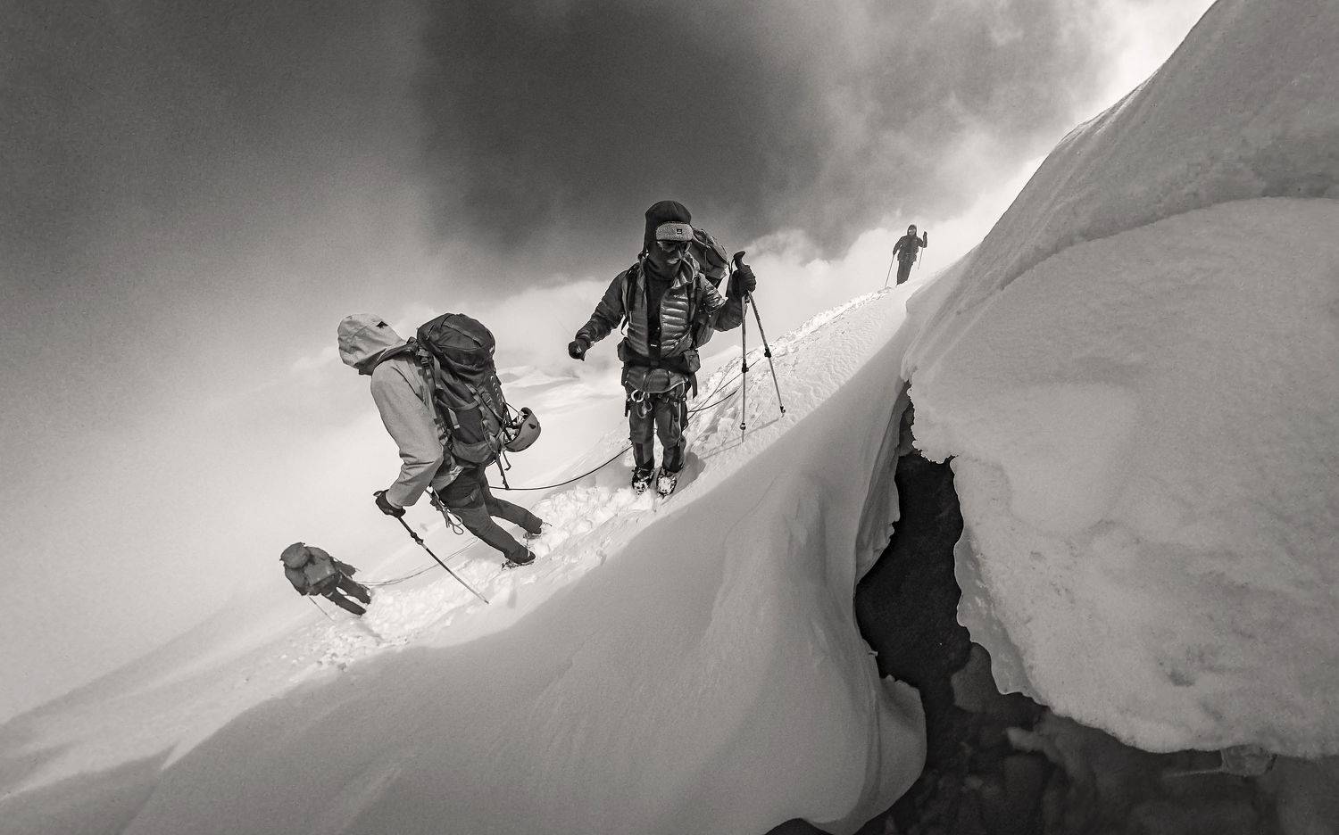 по краю.... Автор: Борис Пирог казбек, Борис Пирог