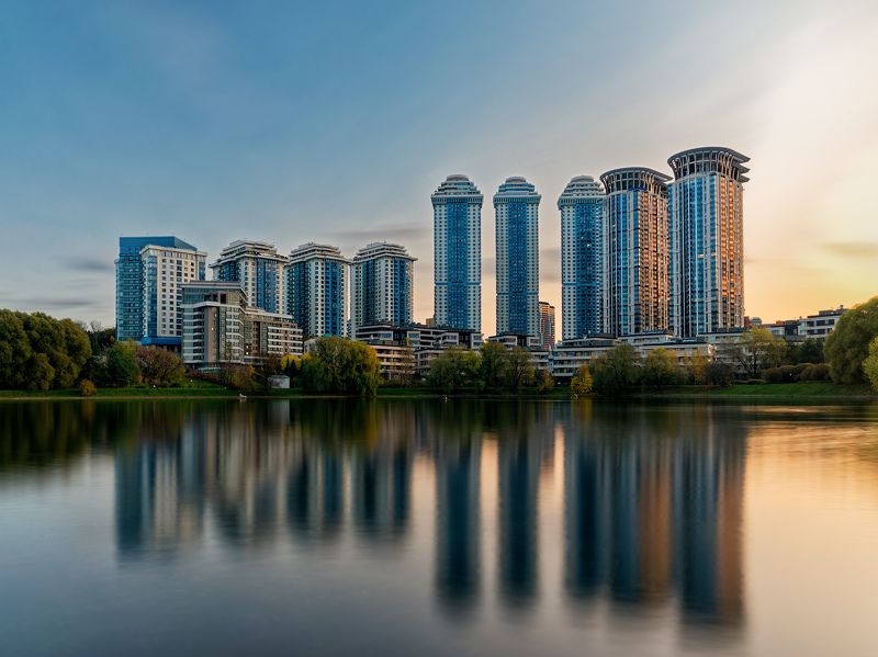 москва, пруд, закат Мосфильмовский прудphoto preview