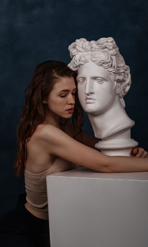 girl, sculpture, statue, art, gypsum, portrait The Cursephoto preview