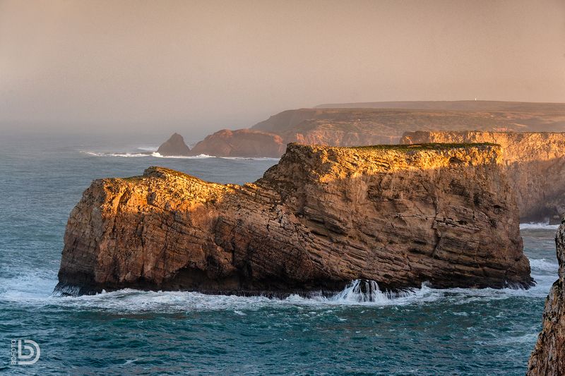 Ботинок великана фото превью