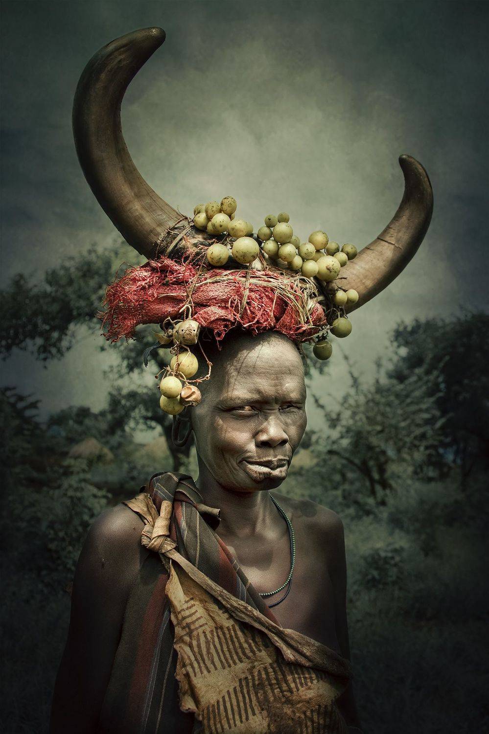 Omo Mursi. Автор: Svetlin Yosifov ethiopia,tribe,tribal,suri,omo valley,omo,face paint,painted,face painting,bokeh,face,ethnic,african,africa,africans,documentary,portrait,spots,dots,native,indigenous, Svetlin Yosifov