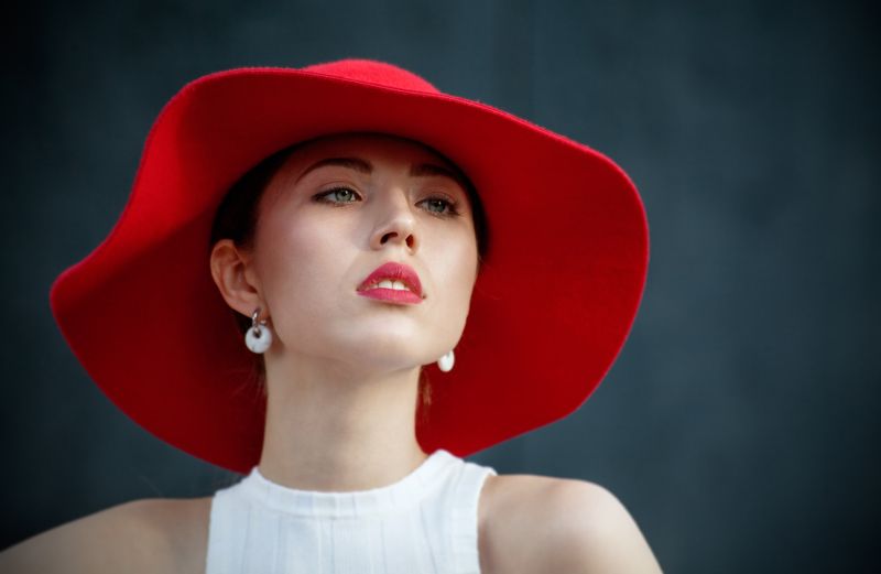 девушка,модель,шляпка Красная шапочка :)photo preview