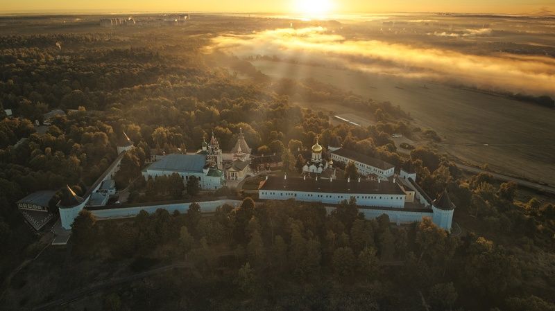 звенигород, подмосковье, монастыри, саввино-строжевский Саввино-Сторожевский монастырьphoto preview