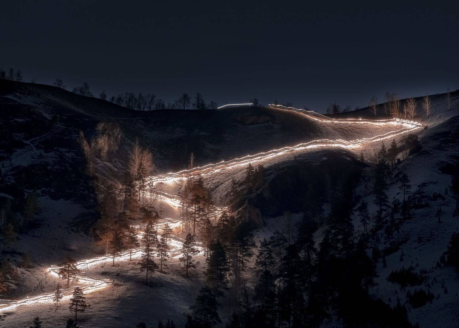 Красноярск. Лестница на Торгашинский хребет… Krasnoyarsk. Stairs to the Torgashinsky Range.... Автор: Vazhenin Evgeniy , Vazhenin Evgeniy