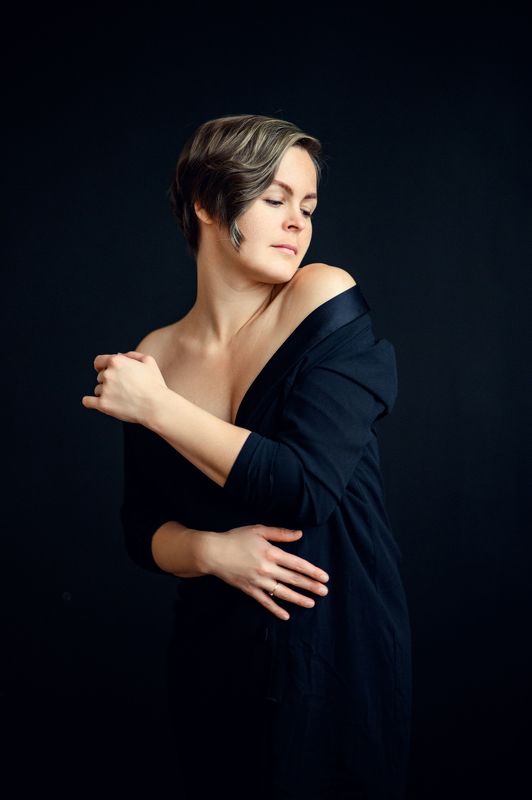 портрет, женский портрет, танец, портрет на фоне Танецphoto preview