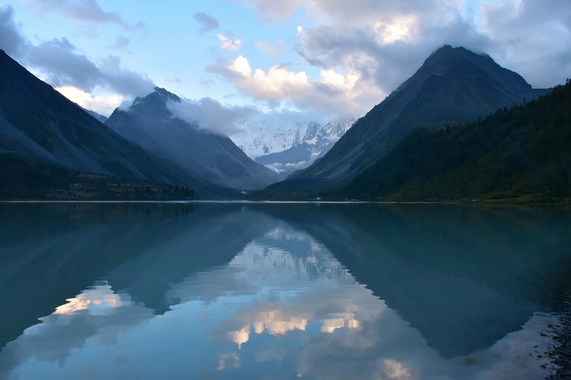 пейзаж, путешествие, горы, озеро Рассвет у подножия Белухиphoto preview