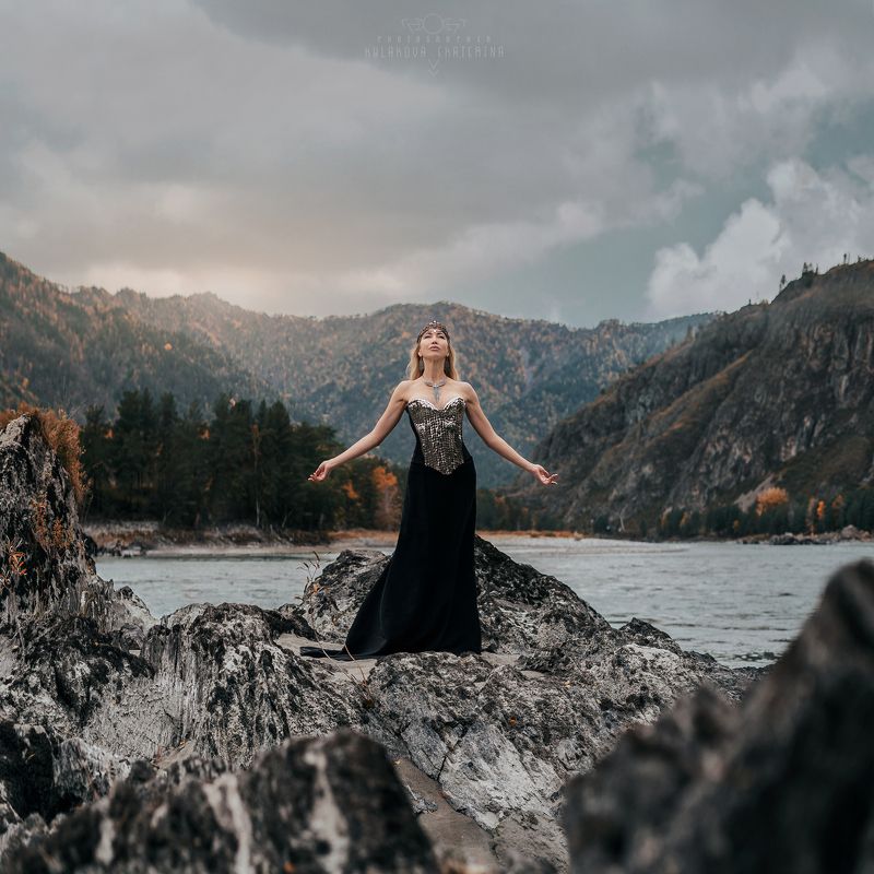 горы, девушка, Алтай, река, Катунь photo preview