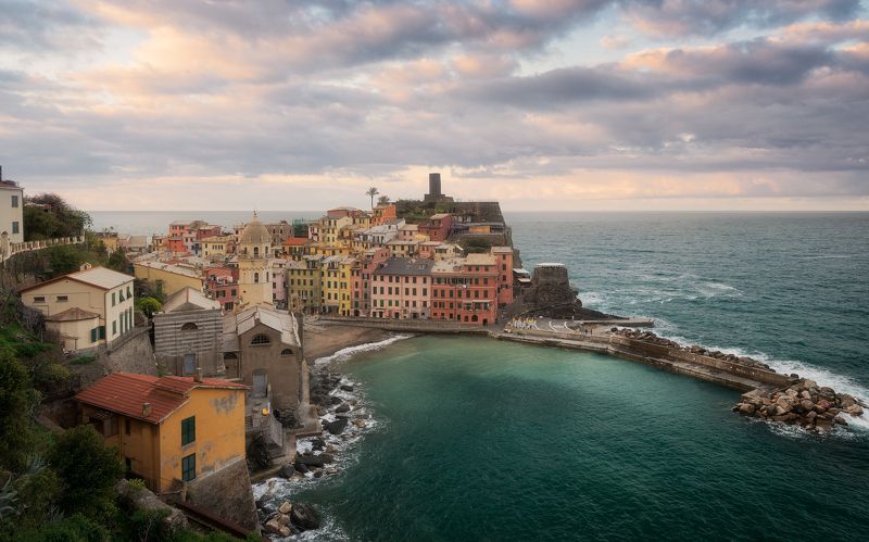 италия, вернацца, вернаца,  рассвет, закат, море, город, italy, italia, vernazza, dawn, sunrise, sunset, cinque terre, cinqueterre Вернаца / Vernazzaphoto preview