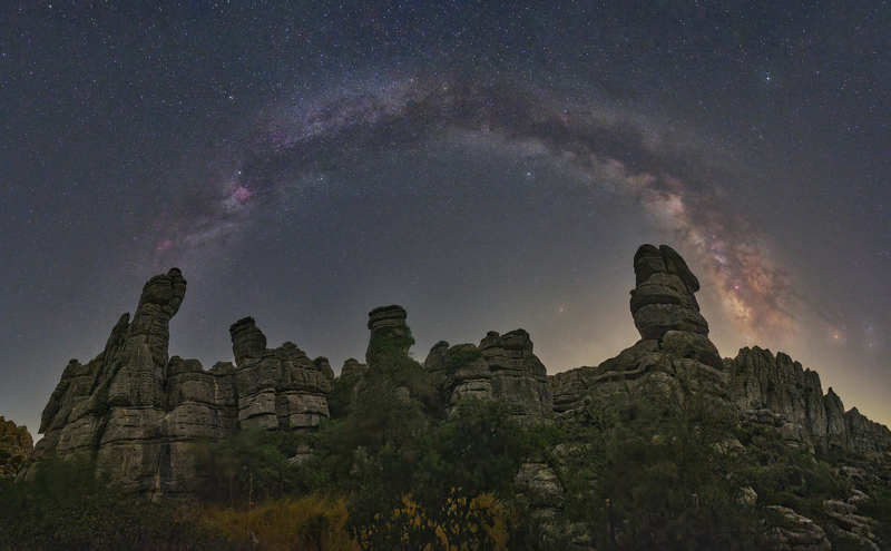 milkyway stars night arch in el Torcalphoto preview