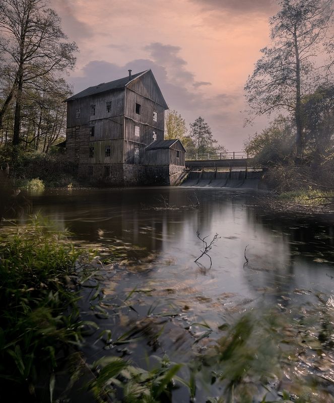 Старая мельницаphoto preview