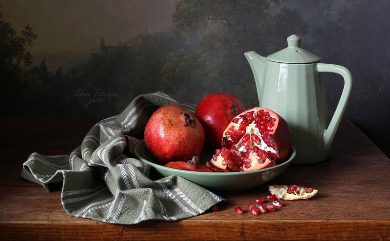 фрукты, гранаты Натюрморты с гранатамиphoto preview