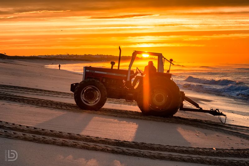 рассвет, океан, португалия, portugal Солнечный трактор фото превью