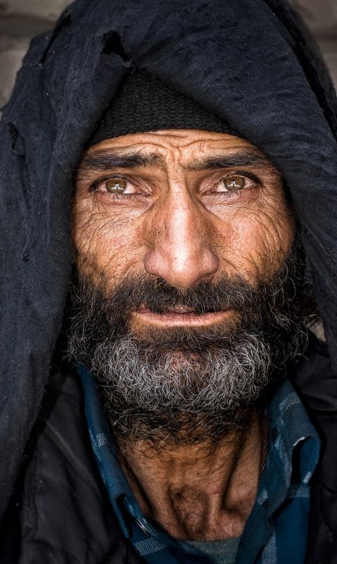 Street portrait photo preview