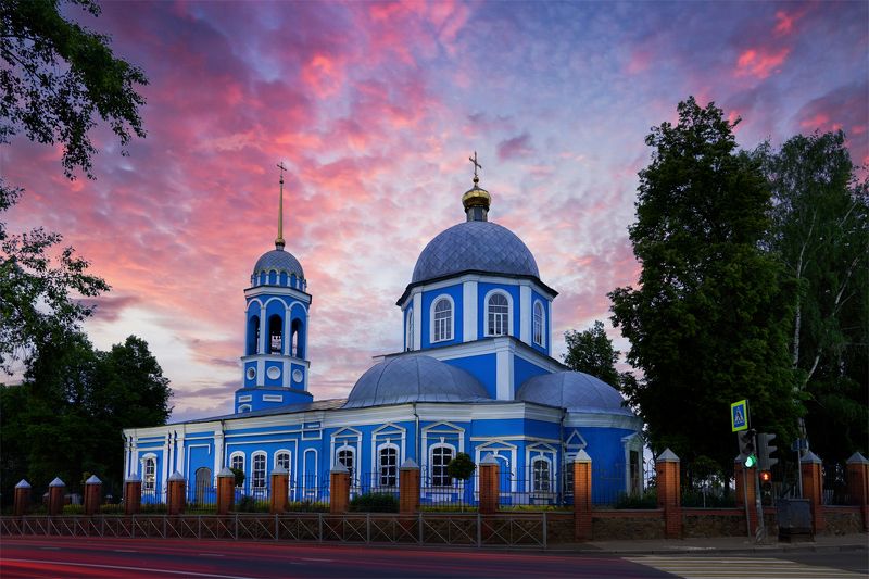 город, архитектура, храм, курск, вечер, здание,памятник Храм Введения Пресвятой Богородицы во Храм (Введенская церковь)photo preview