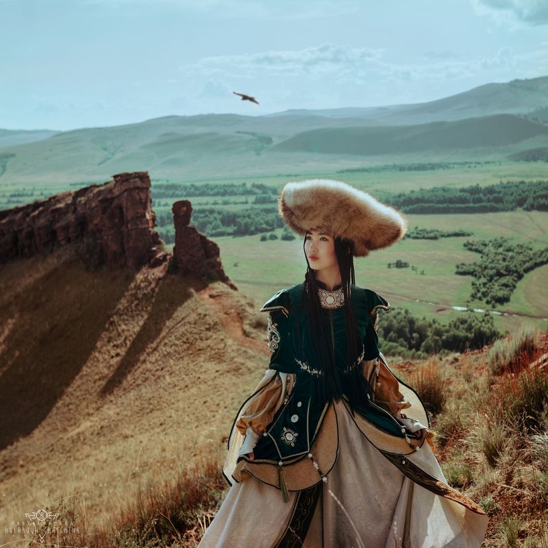 хакасия, сундуки, горы, девушка, народы, народный костюм, традиционный, traditional, mountains, national Хакасская красотаphoto preview