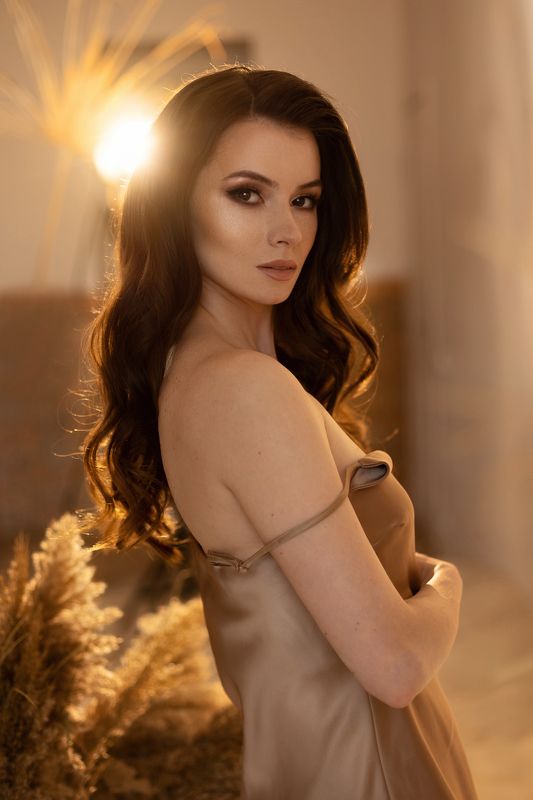 девушка, студия, студия с песком, карие глаза, портрет, фешн портрет, длинные волосы, beauty, fashion Алинаphoto preview