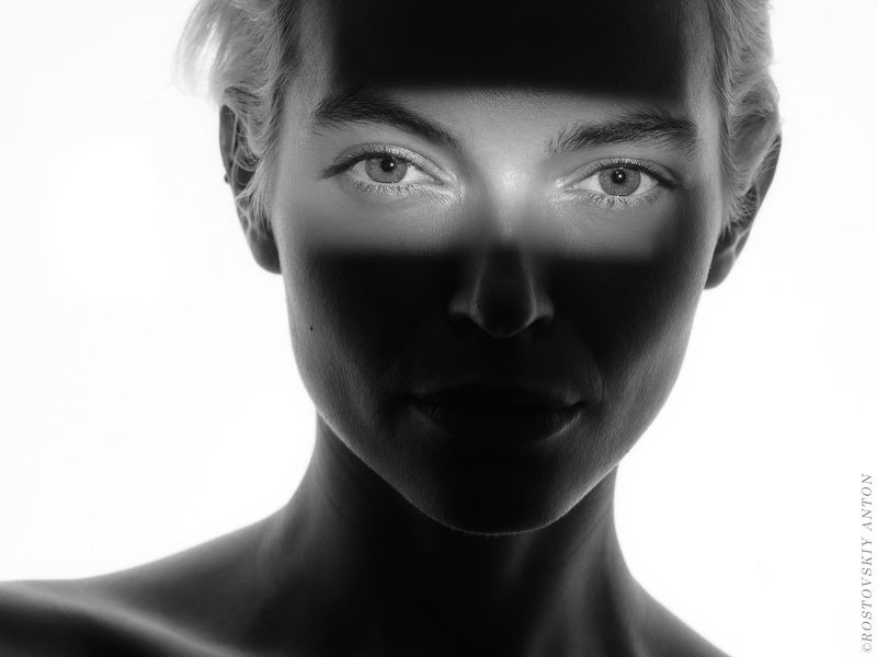 портрет, девушка, ЧБ, взгляд,  взгляд | портретный фотографphoto preview