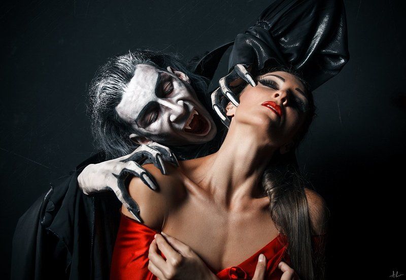 портрет  Дракулаphoto preview