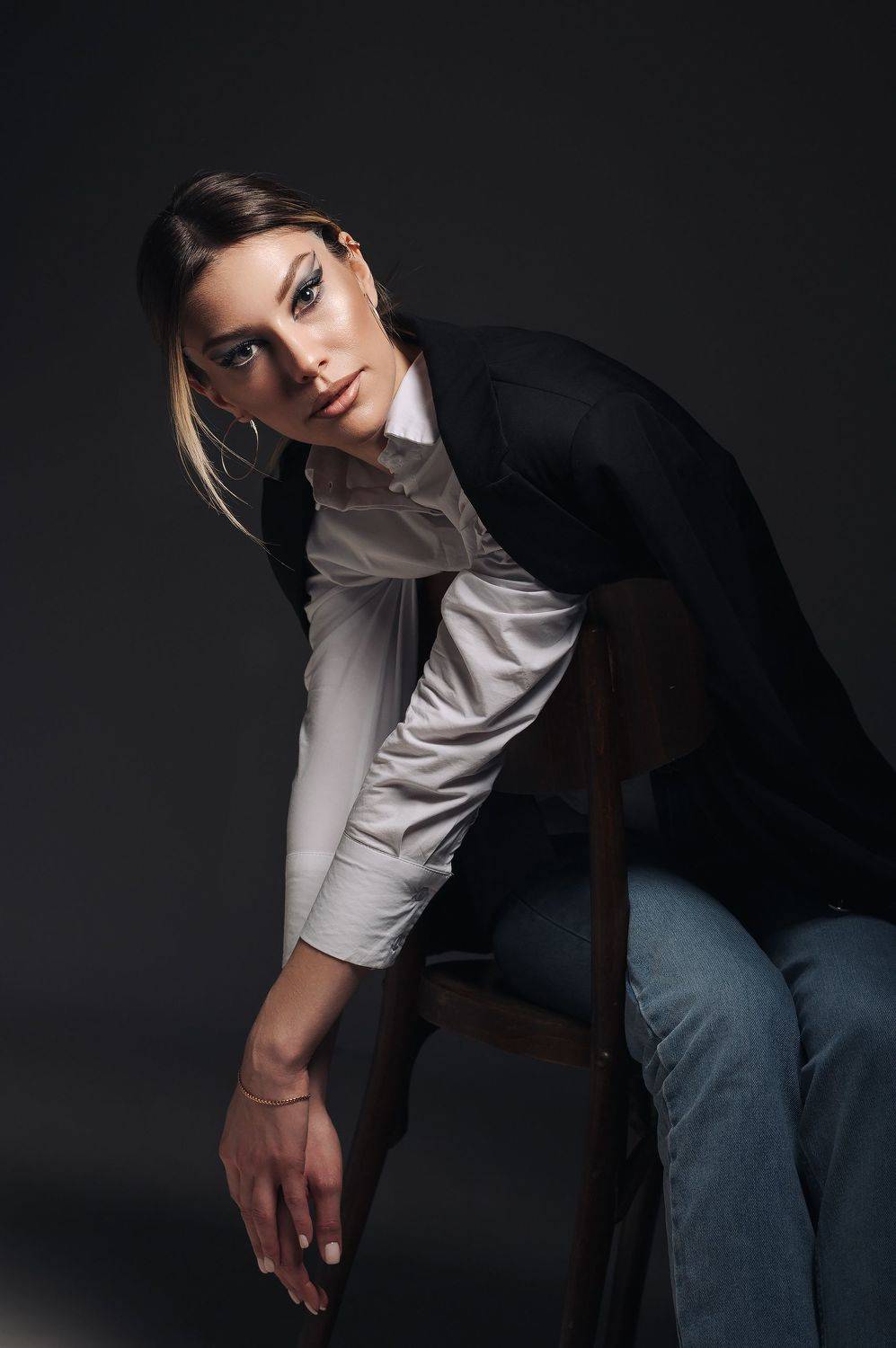 Анна. Автор: Вадим Миронов , Вадим Миронов