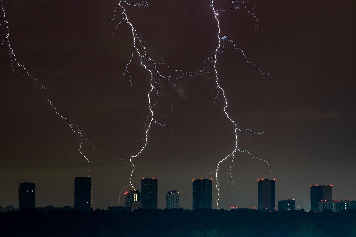Молнии в Москве. Автор: Tsybenko Kirill москва, молнии, гроза, архитектура, Tsybenko Kirill