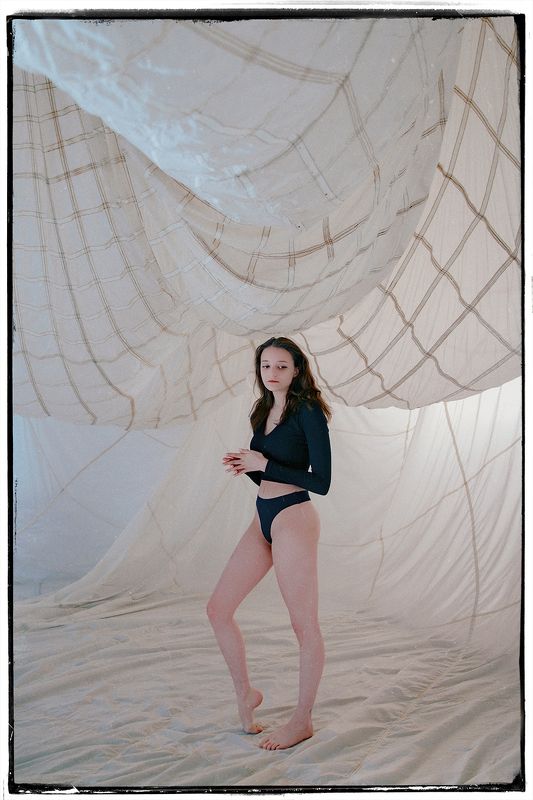 Яна. Локация 223photo preview