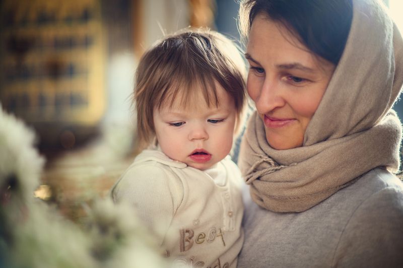 крещение, ребенок, храм, церковь, крещение ребенка, фотографии крещения Перед крещениемphoto preview