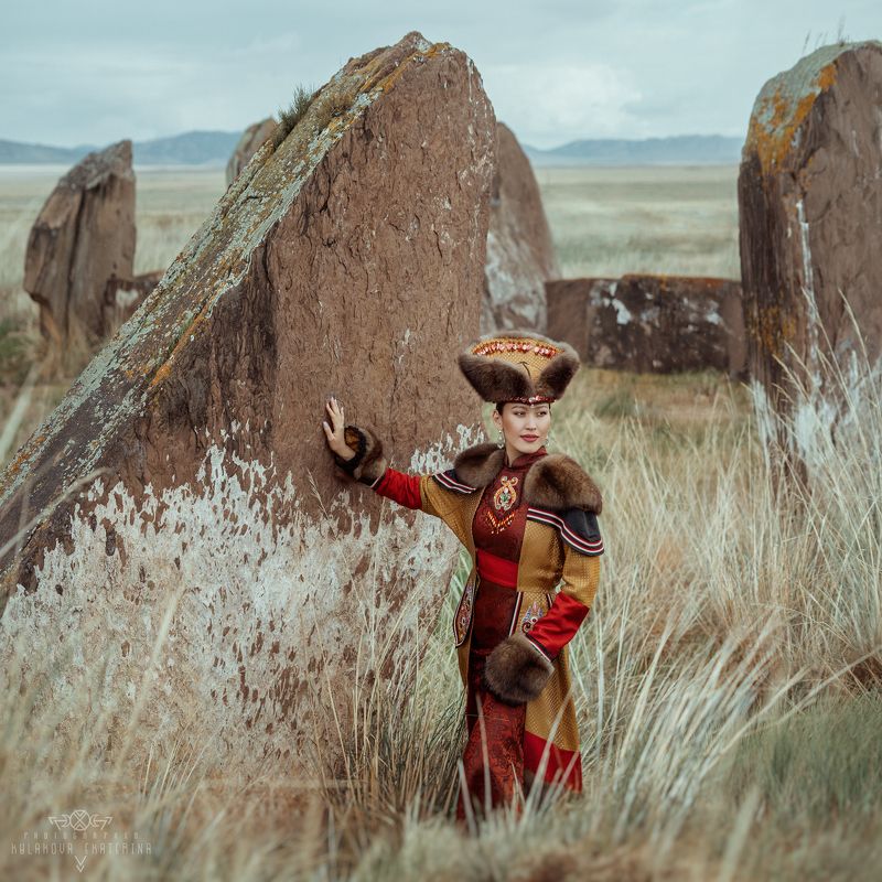 природа, хакасия, менгиры, курган, традиции, национальный, степь Древние менгирыphoto preview