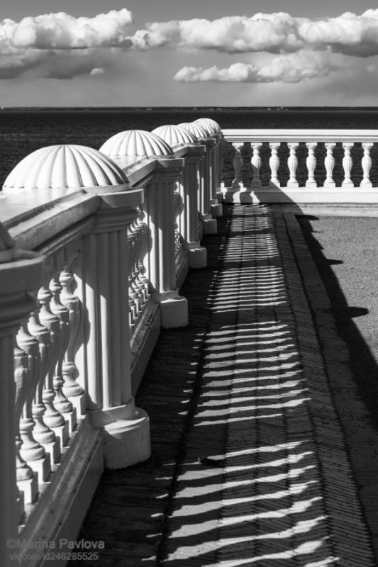 город, архитектура, графика весеннего петергофа, чёрно-белое фото, монохром, свет, тени, государственный музей - заповедник\\ Графика весеннего Петергофаphoto preview