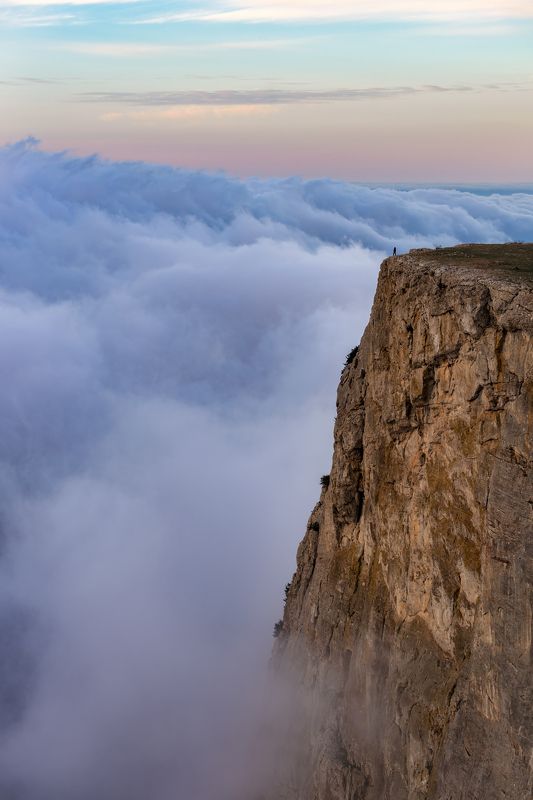 крым, форос, утро, рассвет, туман, горы Облачная буря на Форосском Кантеphoto preview