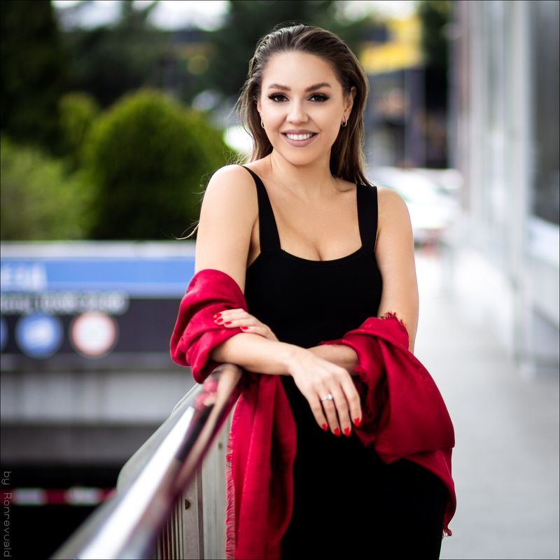 girl,woman,eyes,beauty,portrait,fashion,light,девушка,портрет,свет, глаза Marinaphoto preview