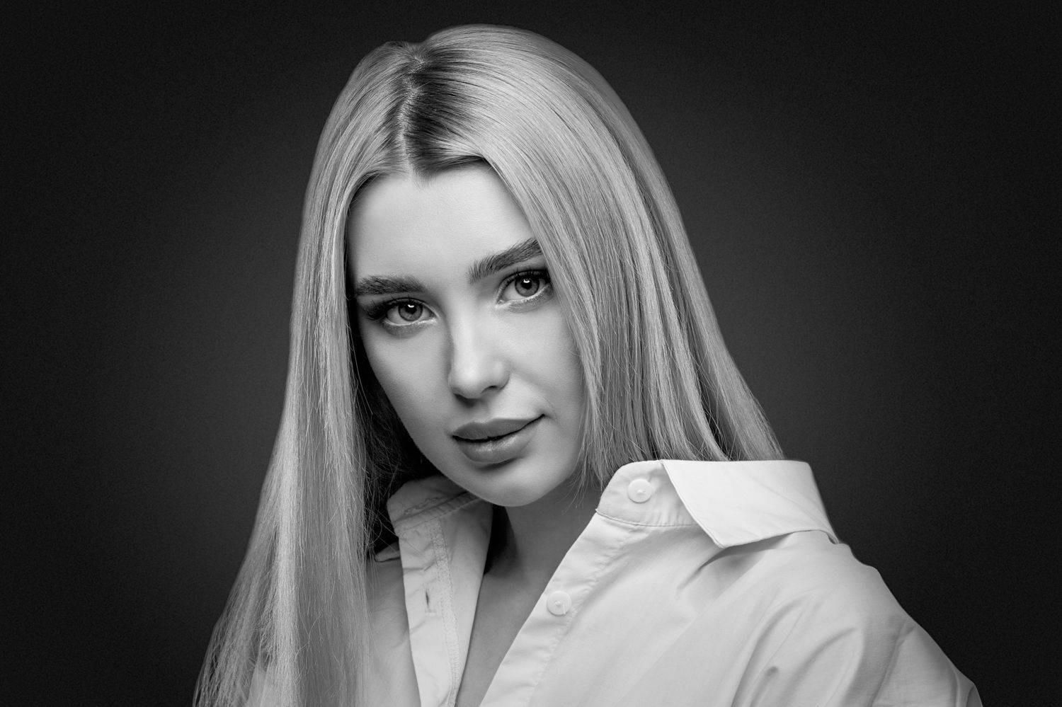 Ангелина. Автор: Дёгтев Евгений портрет, девушка, взгляд, глаза, ч/б, Дёгтев Евгений