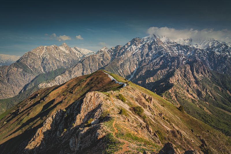 узбекистан, uzbekistan Вид с Малого Чимгана на Большой Чимганphoto preview