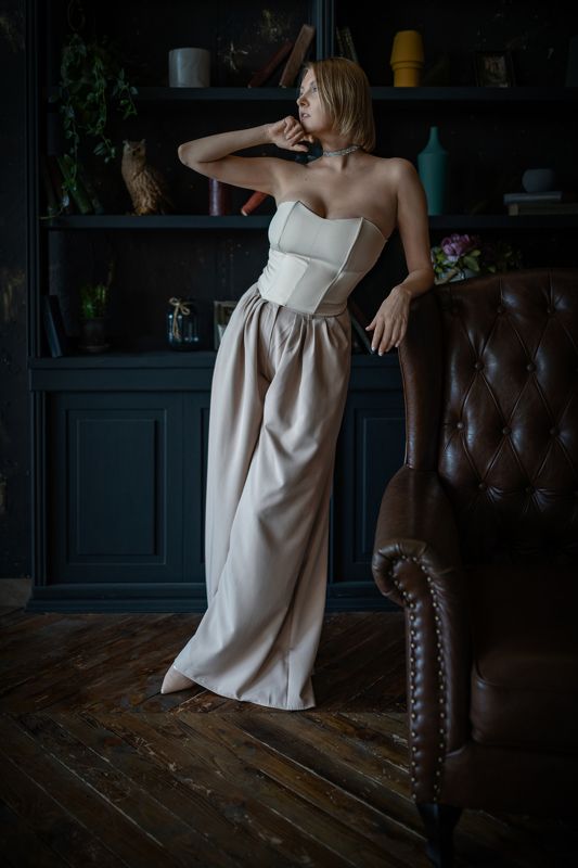 женский портрет, будуар, студия, корсет Lady in corsphoto preview