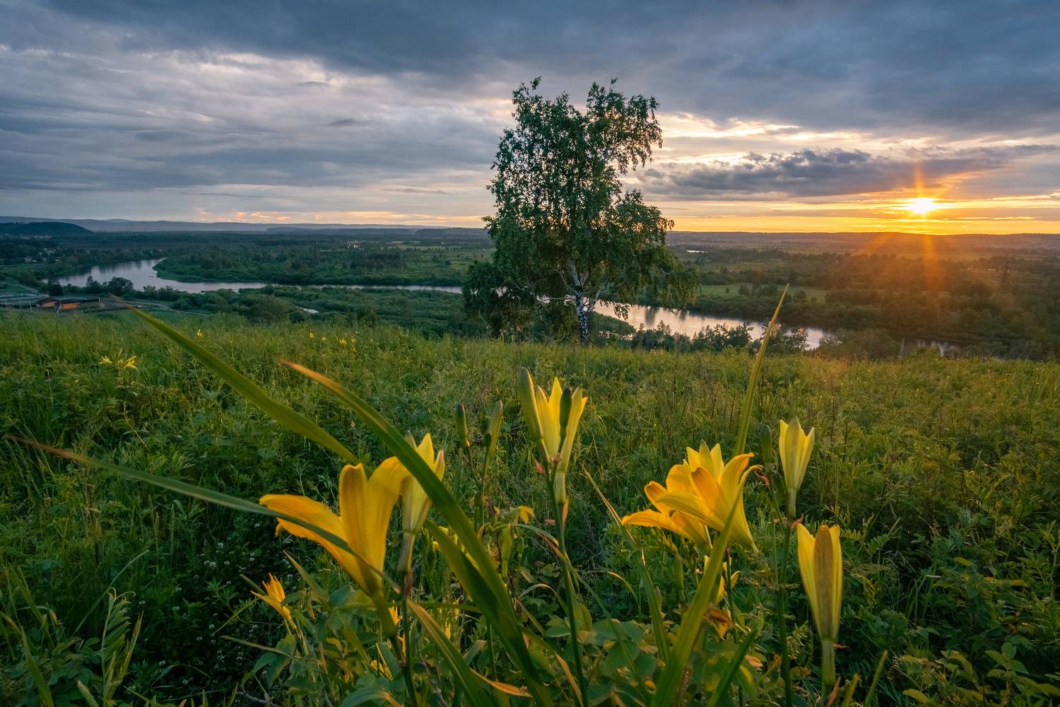 Закат на Синюшиной горе. Автор: Тильпунов Михаил иркут, закат, Тильпунов Михаил